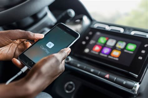 Apple Carplay Review Infotainment Apps Music Podcasts Digital Trends