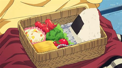 Bento Con Onigiri Omelette Verdura Polpo Ecc Anime Bento