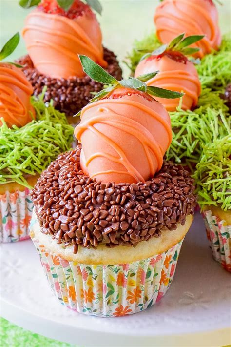 These carrot cake donuts are an easy alternative to classic carrot cake and a great addition to your breakfast spread. Cute & Easy Easter Cupcakes Recipe | Sugar & Soul