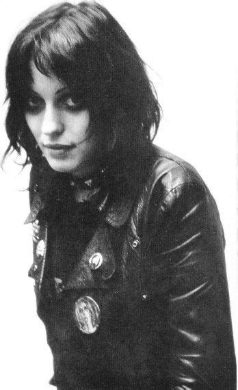 gaye advert played bass guitar in the adverts in the late 70s she was one of the first female