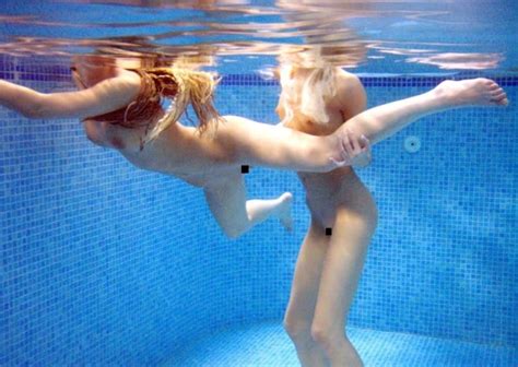 【激写】プールでガチ全裸の美少女、世界中に晒されてしまうww（画像あり） ポッカキット