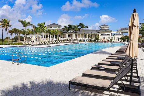 Facilities North Palm Beach Country Club Pool