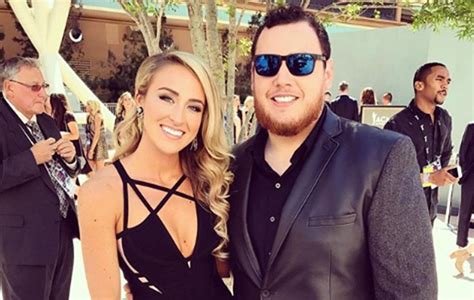 Luke Combs And Nicole Hocking Cutest Moments In Pictures All Country