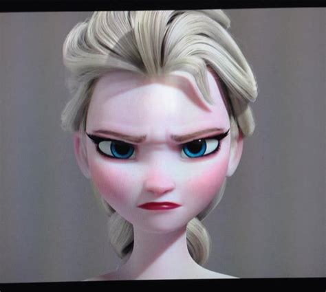 Elsa Looks Angry Elsa Enojo