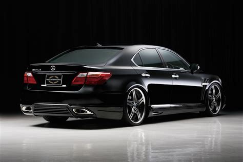 Передняя часть новинки стала обладательницей фирменной. Cars GTO: Lexus LS460 Exucutive Line WALD