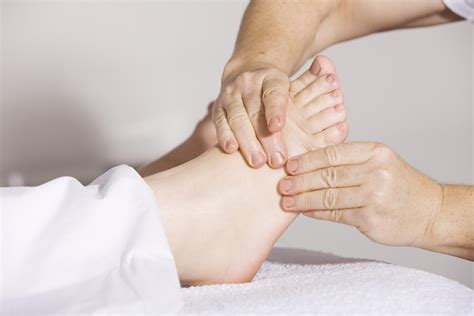 Experience Relaxation And Comfort With These 5 Best Foot Therapy Massage Techniques‍ By Ritu