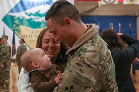 Survey Says Most Spouses Satisfied With Military Lifestyle Us Department Of Defense Story