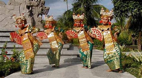 Legong Keraton Genre Tari Tradisional Bali Okezone News