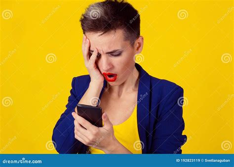 Shocked Woman Looking At Phone Stock Image Image Of Corporate Hair