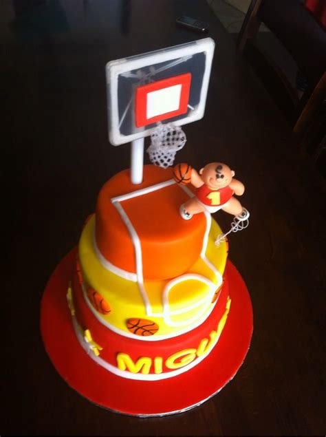 Basketball Cake Girl Cakes Basketball Cake Amazing Cakes