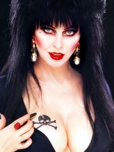 Pin De 💀darby Ireland💀 En Elvira Elvira Mistress Of The