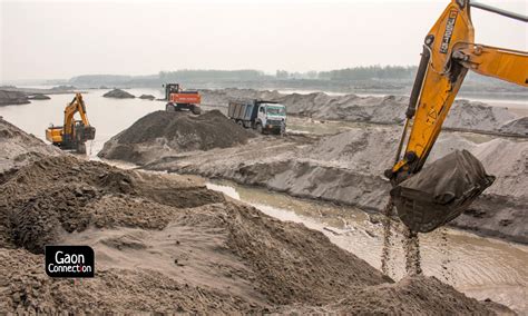 The Bloody World Of Indias Illegal Sand Mining At Least 193 Killed