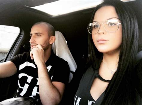 Her birthday, what she did before fame, her family life, fun trivia facts, popularity rankings, and more. Sarah Fraisou : toujours aussi amoureuse! - Star 24