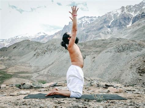 Yoga For Neck Hump 5 Yoga Asanas To Reduce Neck Hump Improve Posture