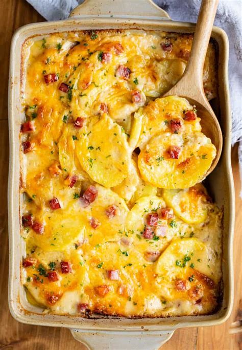 I'll be using yukon gold potatoes just because they. Scalloped Potatoes and Ham - The Cozy Cook