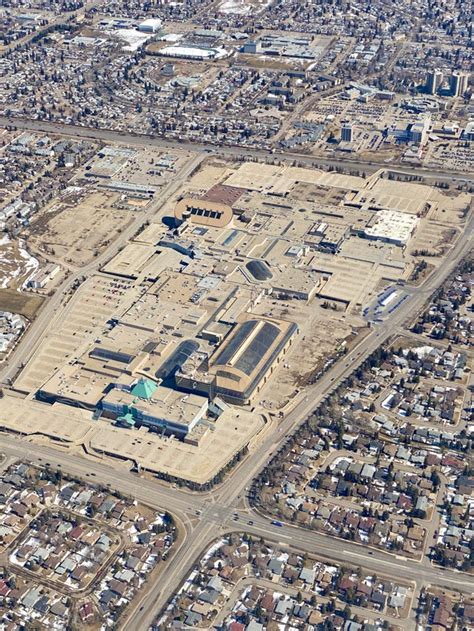 Jarring Aerial Photo Shows Empty West Edmonton Mall During