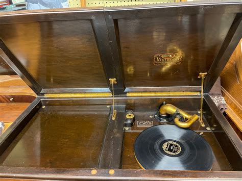 Victor Victrola Cabinet And Player