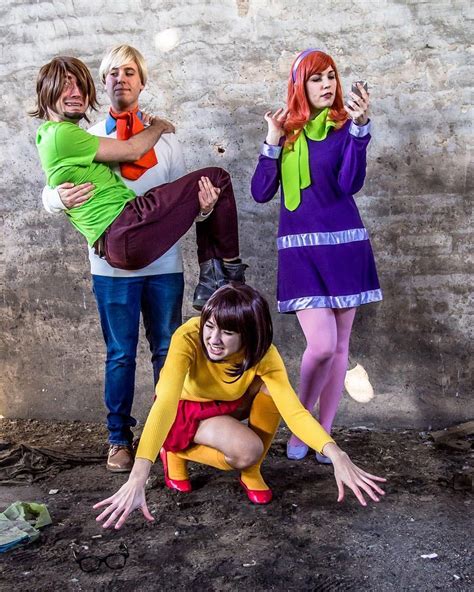 The si swim search finalist walked the runway over the weekend for sports illustrated swimsuit's fashion show, which highlighted women of diverse shapes, sizes, ages and ranges. DIY Scooby Doo Daphne Costume | Scooby doo halloween costumes, Daphne scooby doo costume, Daphne ...