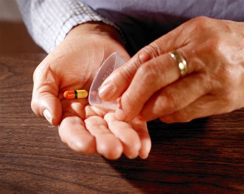 Do Common Medications Cause Brain Damage In Seniors