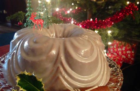 This christmas bundt cake is easy, made from scratch, and festive. Christmas Bundt Cake - Recipe by Dolly Bakes