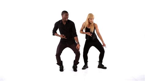 How To Do The African Dance Move Azonto Sexy Dance Moves Youtube