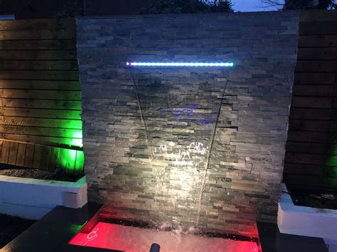 Modern Water Feature With Led Lights Water Features Modern Water