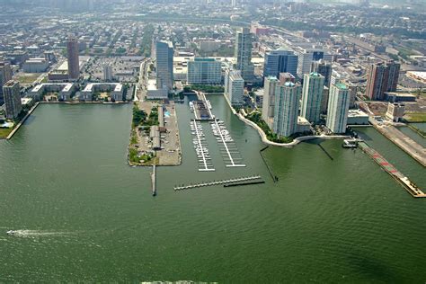 Newport Yacht Club And Marina Closed In Jersey City Nj United