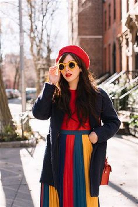 Flawless 25 Beautiful Colorful Outfit Ideas To Express Yourself To Look