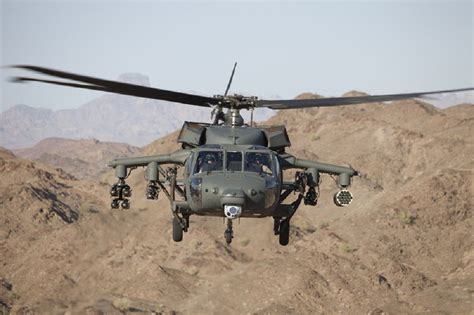 Sikorsky Califica El Sistema De Armas Para El Helicóptero Digital Black