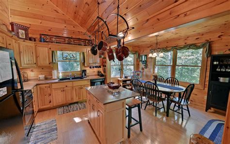 *click on any image below to view the entire gallery. Ocoee River Cabin Rentals - Copperhill - McCaysville ...