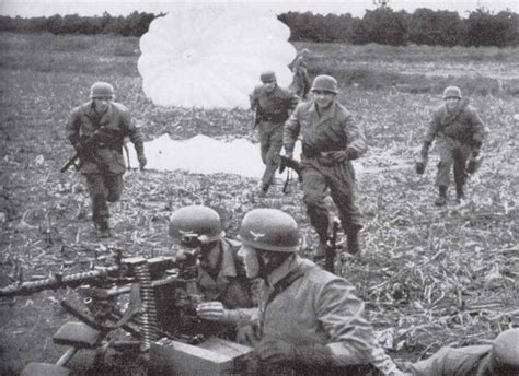 Luftwaffe And German Airborne Forces May 1940 Ww2 Weapons