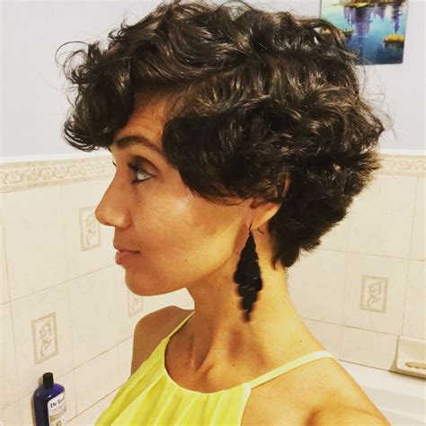 Growing Out A Pixie Haircut Curly Hair Styles Naturally Curly Hair