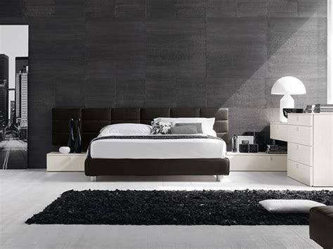 Scegliere quale sia la pittura camera da letto adatta � molto importante per una buona riuscita del lavoro. Letto matrimoniale in pelle | Arredamento Mobili ArredissimA