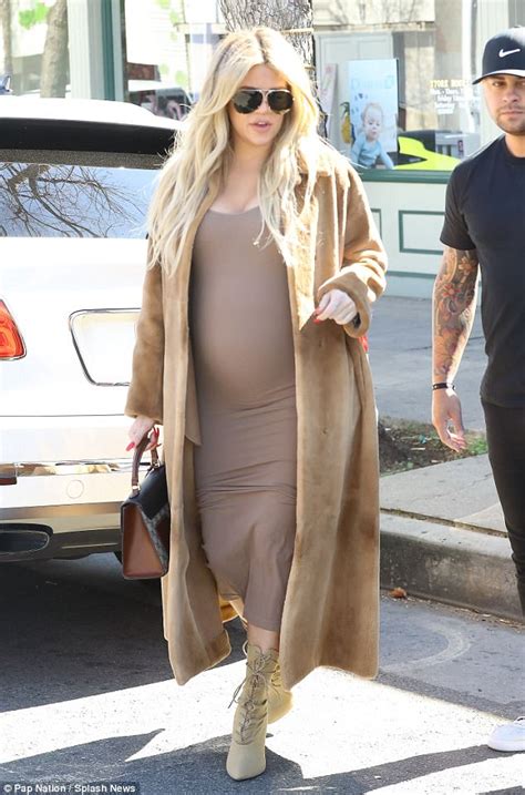 Pregnant Khloe Kardashian Dons Clingy Beige Dress In La Daily Mail Online