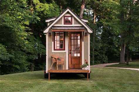 Tiny House Movement Whats The Buzz About