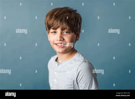 Studio Running Male Boy Hi Res Stock Photography And Images Alamy