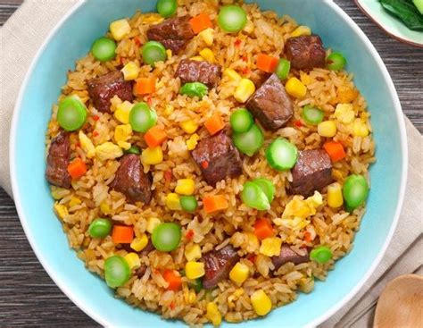 59.439 resep masakan rumah ala rumahan yang mudah dan enak dari komunitas memasak terbesar dunia! Nasi Goreng dengan Tumis Sapi Tenderloin potong dadu dalam ...