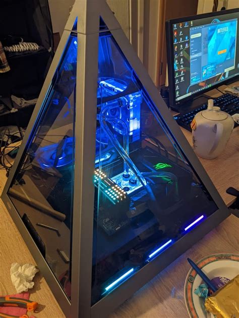 A Friend Just Built A Pc With The Azza Pyramid Case And His First