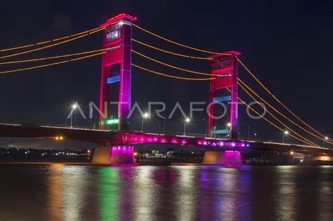 JEMBATAN AMPERA PALEMBANG ANTARA Foto