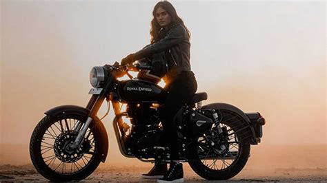 Royal Enfield Girl Wallpapers Wallpaper Cave