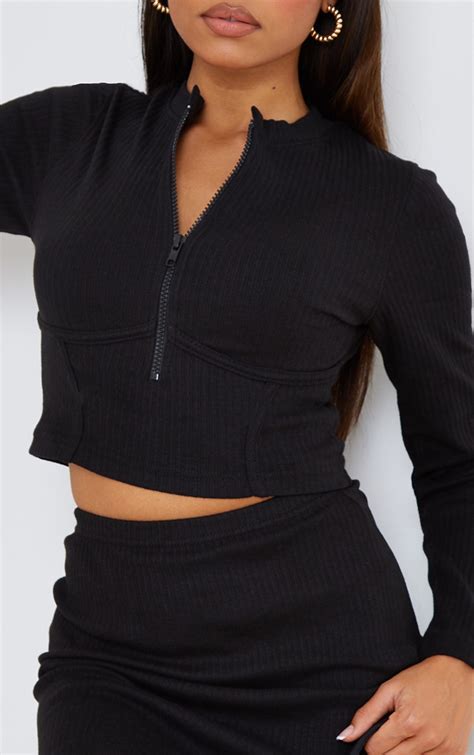 Petite Black Under Bust Ribbed Long Sleeve Crop Top Prettylittlething