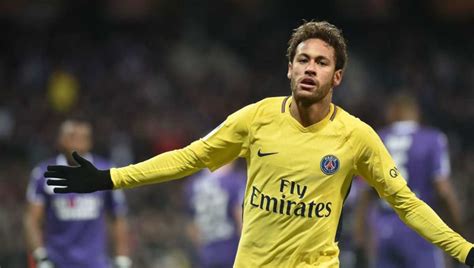 Neymar Makes Brazil Squad As Selecao Announce 23 Man Team For 2018 Fifa