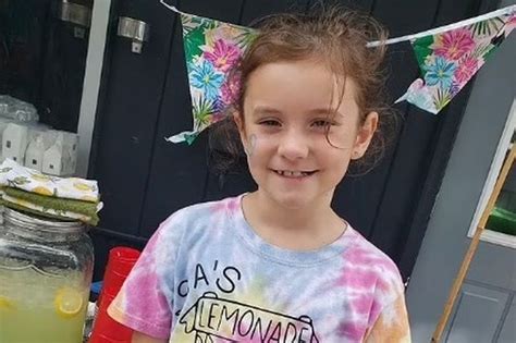 police shut down eight year old girl s lemonade stand because she doesn t have a licence