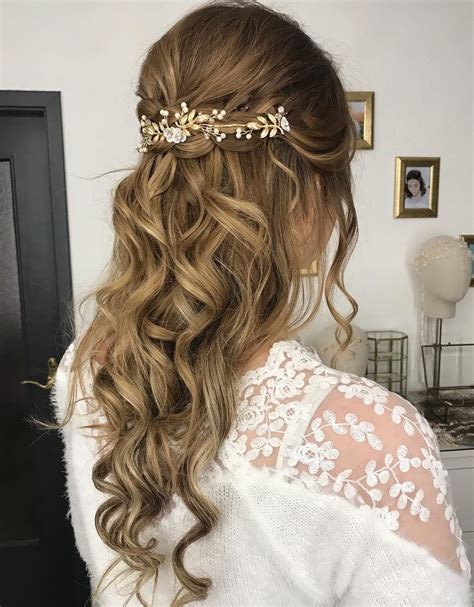 30 Picture Perfect Updos For Long Hair Everyone Will Adore In 2021 Half