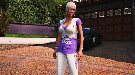 Tracey Retexture Completely With Real Brands Gta5