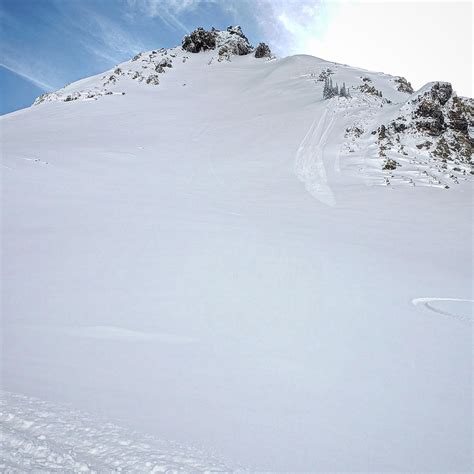 natural loose dry avalanches gallatin national forest avalanche center
