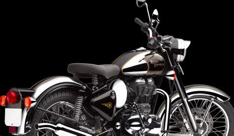 Toch zijn de royal enfield classic modellen voorzien van de laatste eu4 eisen zoals elektronische brandstofinjectie en abs. 2013 Royal Enfield Classic Chrome 500 Review - Top Speed