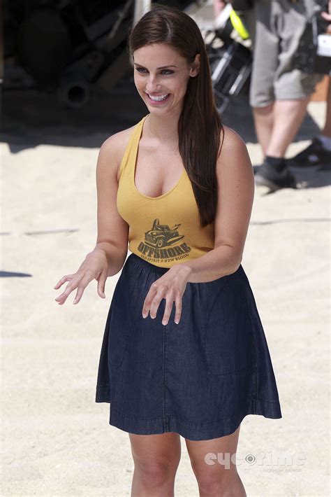 Jessica Lowndes On The Set Of 90210 In Redondo Beach Aug 30 Jessica Lowndes Photo 24981325