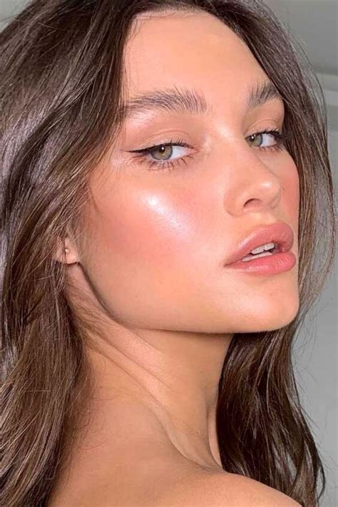 Biggest Makeup Trends Your Classy Look Soft Natural