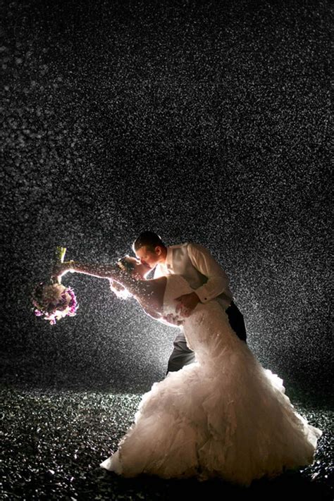 Incredible Night Wedding Photos That Are Must See See More